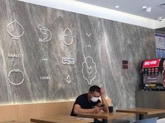 -龙治汉堡(中华城店)