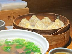 -馋三尺蟹粉小笼(人民广场店)