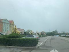 -泉城欧乐堡戏水湾艺术养生温泉