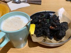 拿铁咖啡-HELLO 27 意面·沙拉·帕尼尼