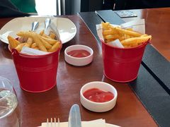 -Brotzeit博璨德国啤酒餐厅(亮马桥官舍店)