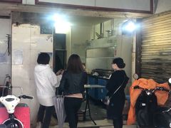 门面-酒宝荡烧烤(长航局江大路住宅小区店)