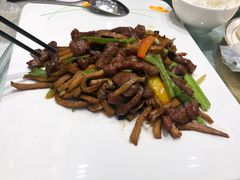 茶树菇牛柳-如丰晟宴(长安万达店)