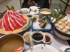 -红鼎豆捞·非遗鲍皇汤火锅(宝丰路店)