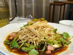 烫干丝-老季市·三代非遗传承·地标美食老汁鸡(工农路店)