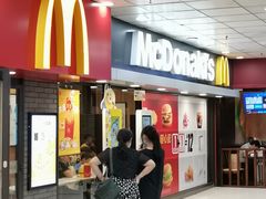 等位区-麦当劳(厦门梧村店)