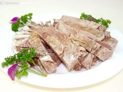 手抓羊肉-穆豪麦蒸碗羊羔肉