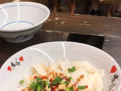 葱油拌粉-盟重烧烤(东瓜山创始店)
