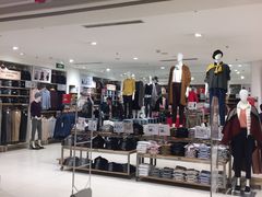 -优衣库(武汉国际广场店)