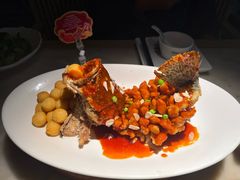 -吴越荣记苏州菜·松鼠桂鱼100%活鱼现做(月光码头店)