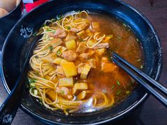 辣肉汤面-大龙汤包