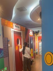 -斯坦熊亲子密室(富力广场店)