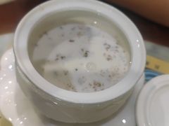 -广信牛奶甜品世家(台东店)
