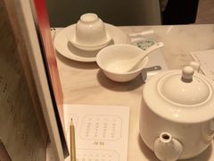 -香港百合居(LCM置汇旭辉广场店)