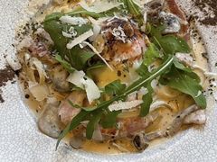 -Mark&Mars Restaurant