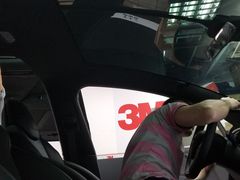 别的金属膜70都贴不了X这超级大前挡~只有3M晶锐70和我们冠军师傅可以~x车主都到碗里来，-BOP保镖隐形车衣NKD王者铠甲AX改色膜(徐汇授权店)