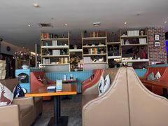 -豪客嘉族·麦尼顿西餐厅(乐福天下店)