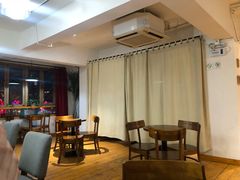 -雕刻时光咖啡馆(南院门店)