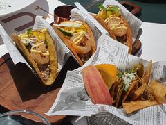 -露露家咖啡店