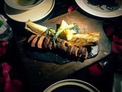 牛肋排-wann lounge 低温慢煮牛排·清吧