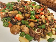 -有红鸡毛店·川菜(建设路店)