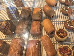 -VERIE BAKEHOUSE