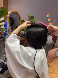 -发泽造型·烫发染发