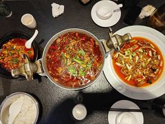 -万重锦·人文川菜馆(骡马市店)