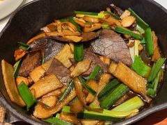 -云海肴·汽锅鸡·云南菜(天山百盛优客店)