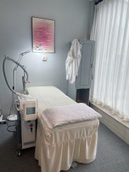 -植蔻妍倍儿专业脱毛·皮肤管理