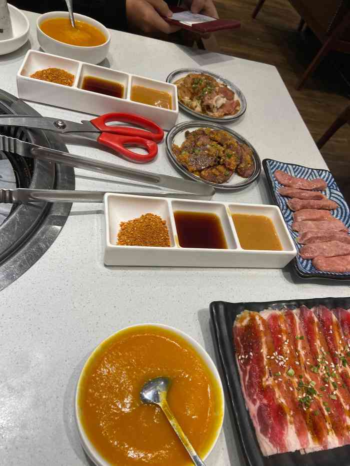 韩悦烤肉(中信泰富店)-"天冷啦,吃肉贴东膘啊～ 看了大众点评,.