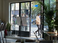 -Fridi Patisserie Cafe