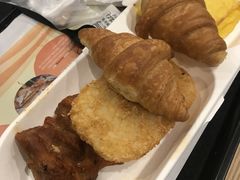 -肯德基(成都机场T2到达精选店)