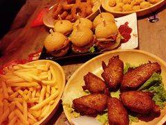 -Helens海伦司小酒馆(红旗南路店)