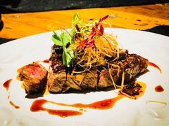 烤肋眼牛排配红酒小洋葱-AZUL by FUEL蓝色·法式酒馆(琶醍店)