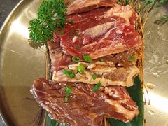 -草家酱蟹炭火烤肉店(珲春南路一店)
