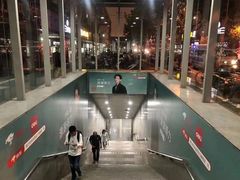 -常熟路(地铁站)