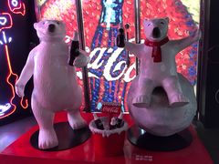 -东方明珠·可口可乐欢乐餐厅