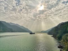 -羚羊峡古栈道森林公园