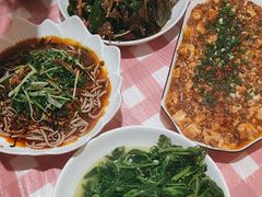 -洪霞餐馆