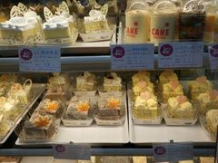 -凯司令(豫园地铁站店)
