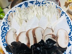 -东镇老火锅(长春路首店)