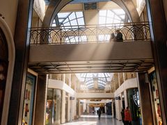 -斯普瑞斯奥特莱斯