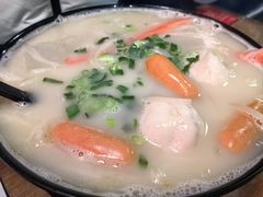 -肥汁米蘭香港米线(定西路店)
