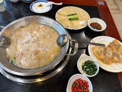 -老来福·非遗酸汤兔(凯旋路店)