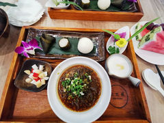 -乐领拈花溪·林涧食韵