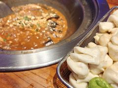 -山河屯铁锅炖(哈西站店)