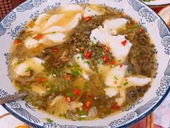 藤椒酸菜深海鱼-巴依老爷新疆美食(清华东门店)