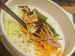 -云海肴·汽锅鸡·云南菜(天山百盛优客店)