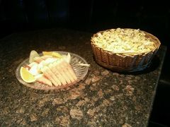 -唛客疯量贩式KTV(金飞达广场店)